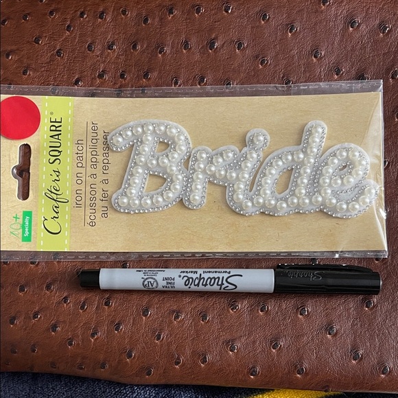 Pearl and Rhinestone Bridal Iron-On Patch “Bride” - Picture 1 of 1